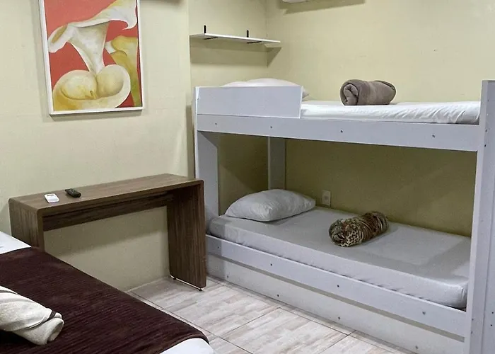 Hospedagem Deoli - Suites Cozinha Compacta